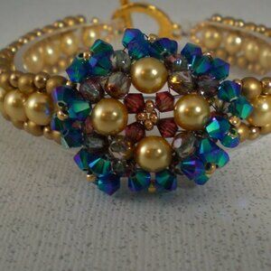 Hand Beaded, Swarovski Crystal/Pearl Bracelet (Fillion Bracelet)